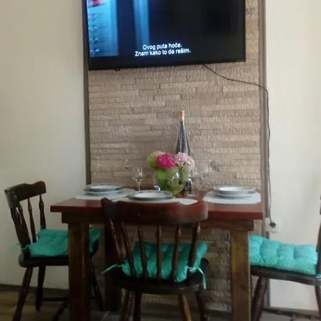 Apartment Ninic *